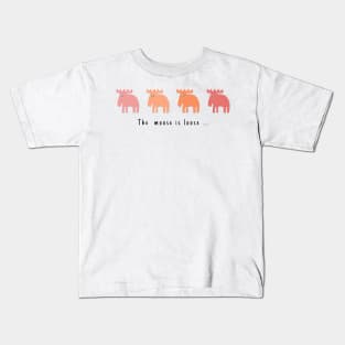 4 Mooses in living coral Kids T-Shirt